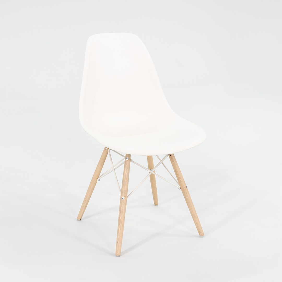 DSW Side Chair with Dowel Base