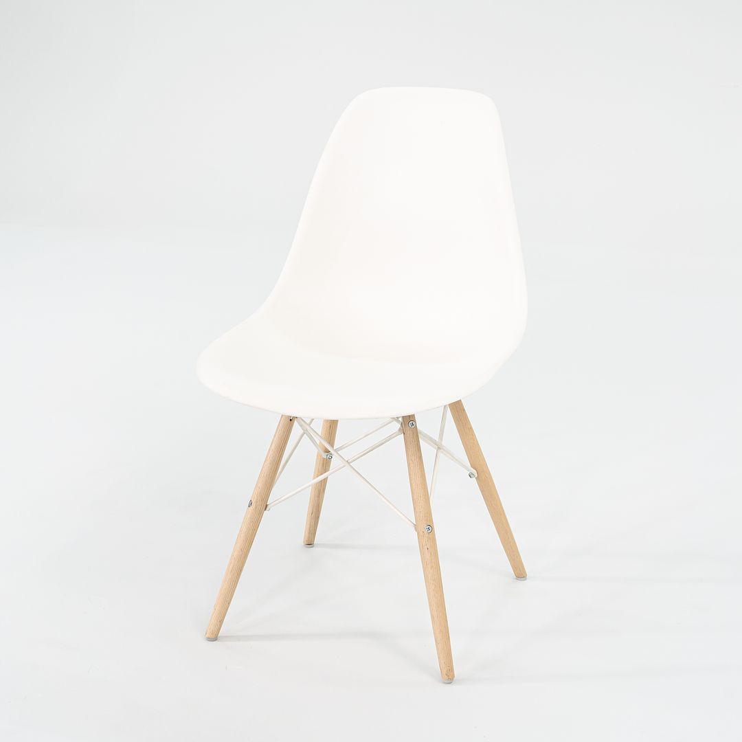DSW Side Chair with Dowel Base