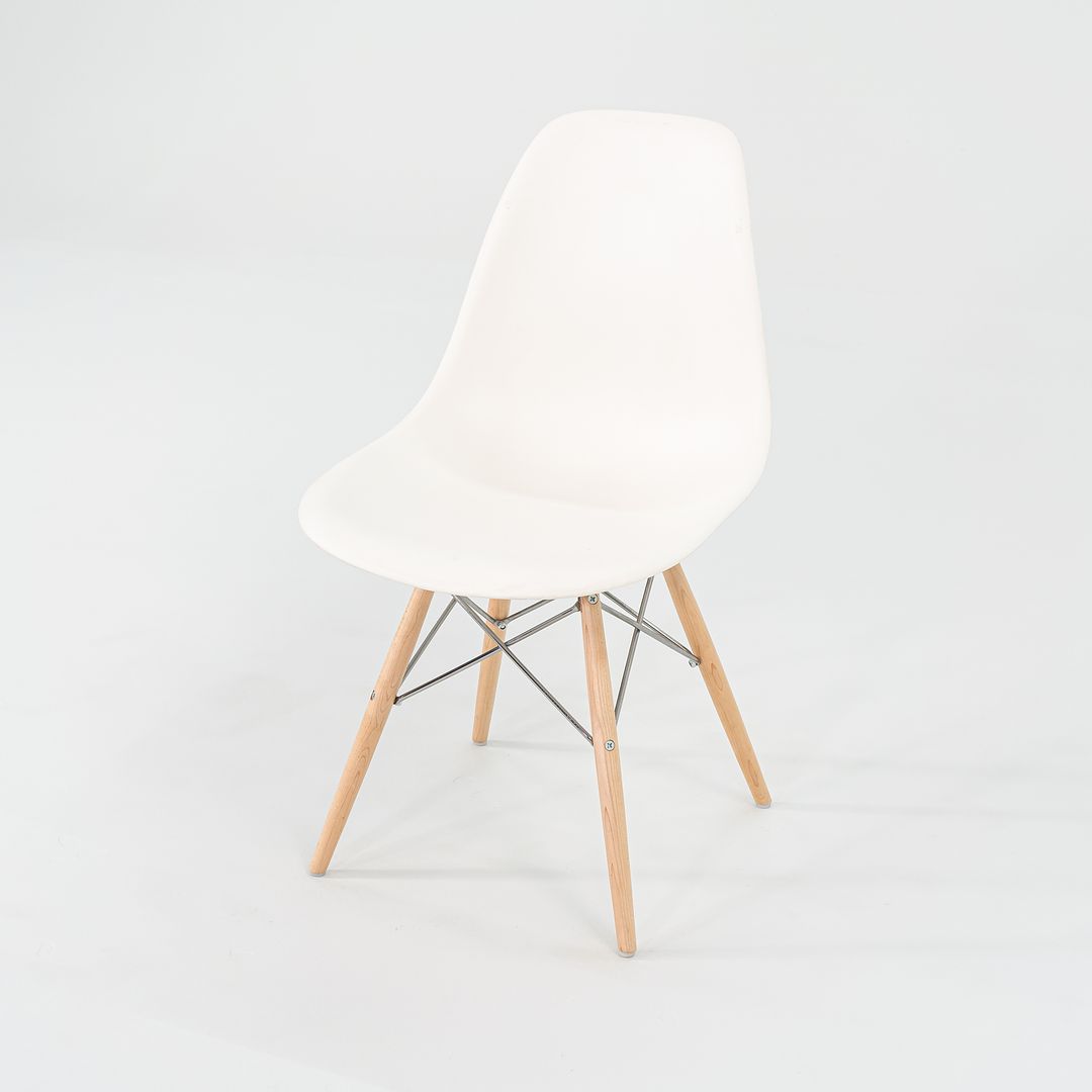 DSW Side Chair with Dowel Base