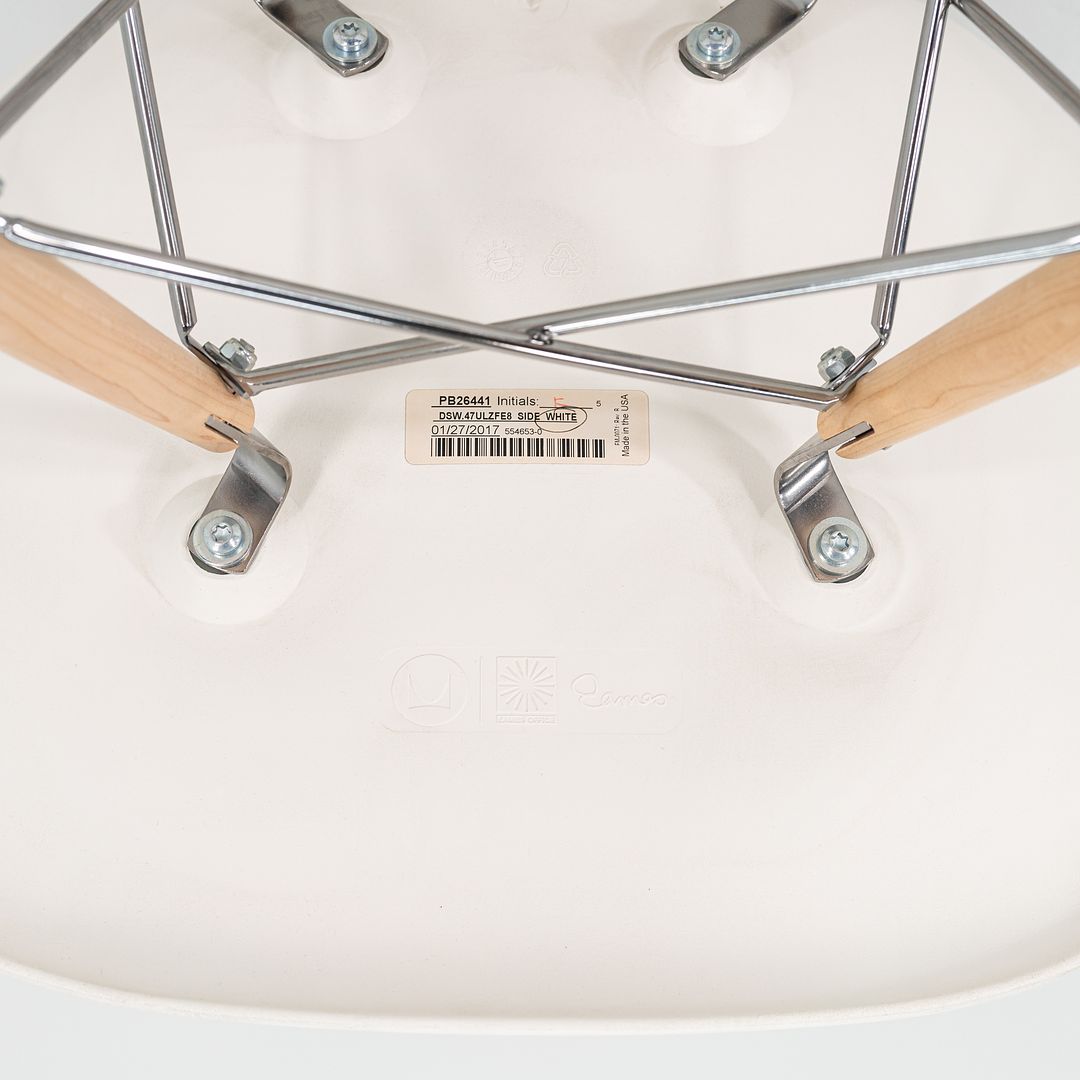 DSW Side Chair with Dowel Base