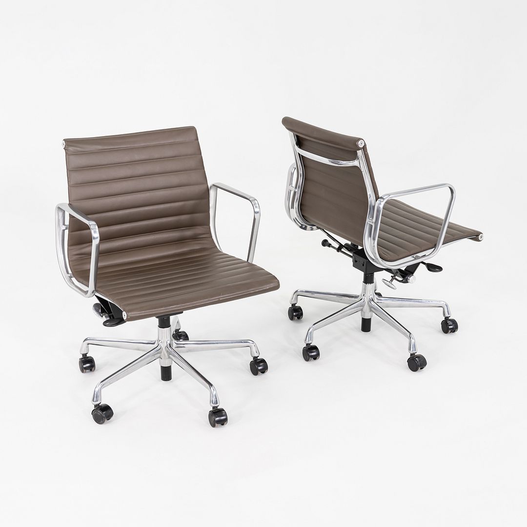 Aluminum Group Management Desk Chair, Model EA335