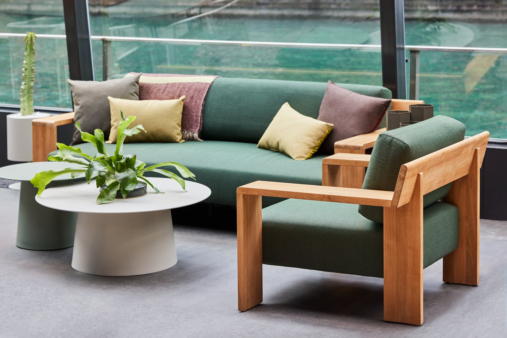 Ridge Sofa — Outdoor