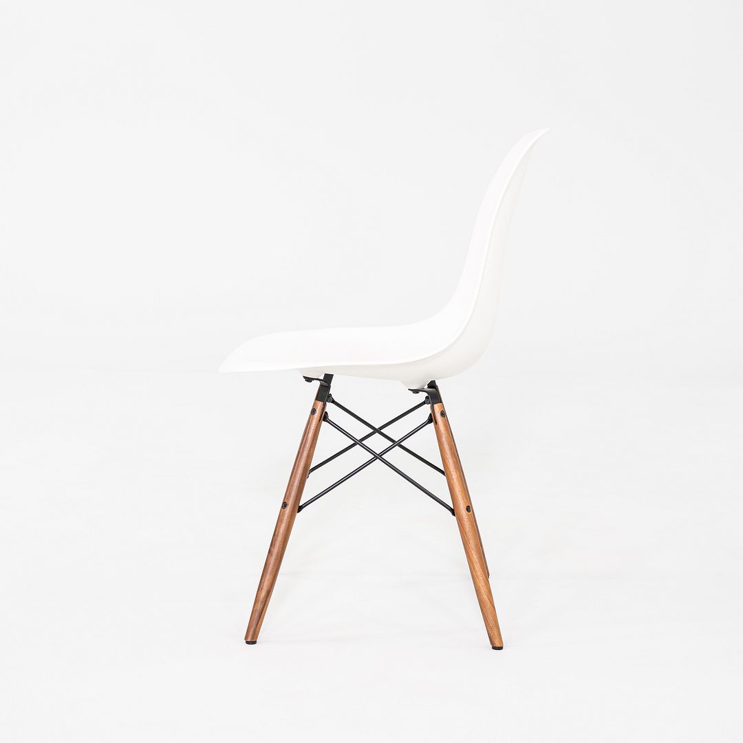 DSW Chair