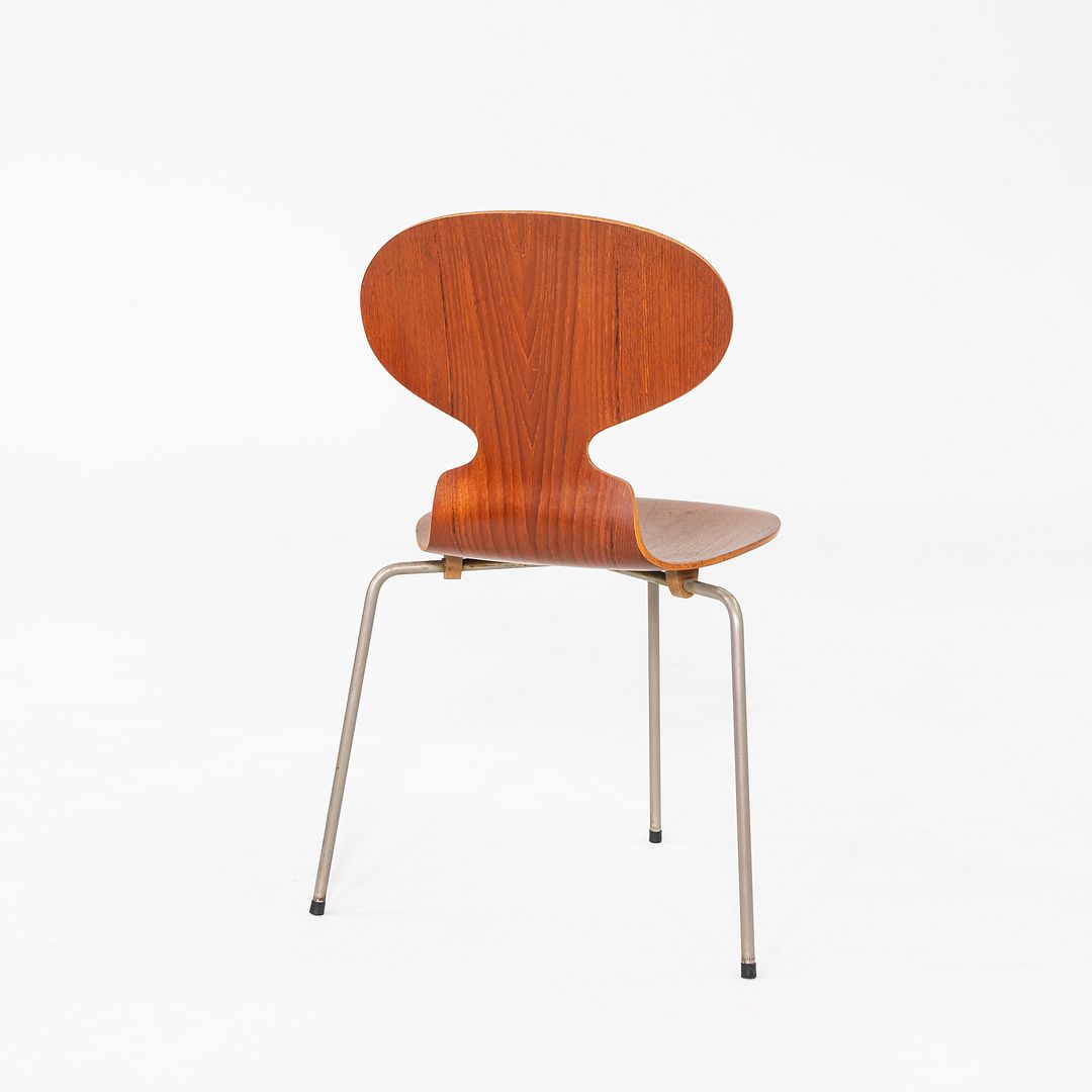 3-Leg Ant Chair
