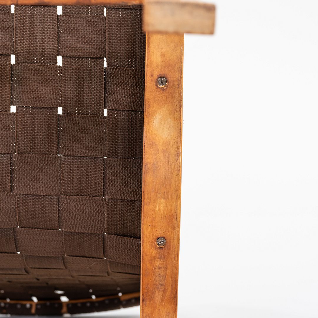 Model 41 Eva Reading Chair