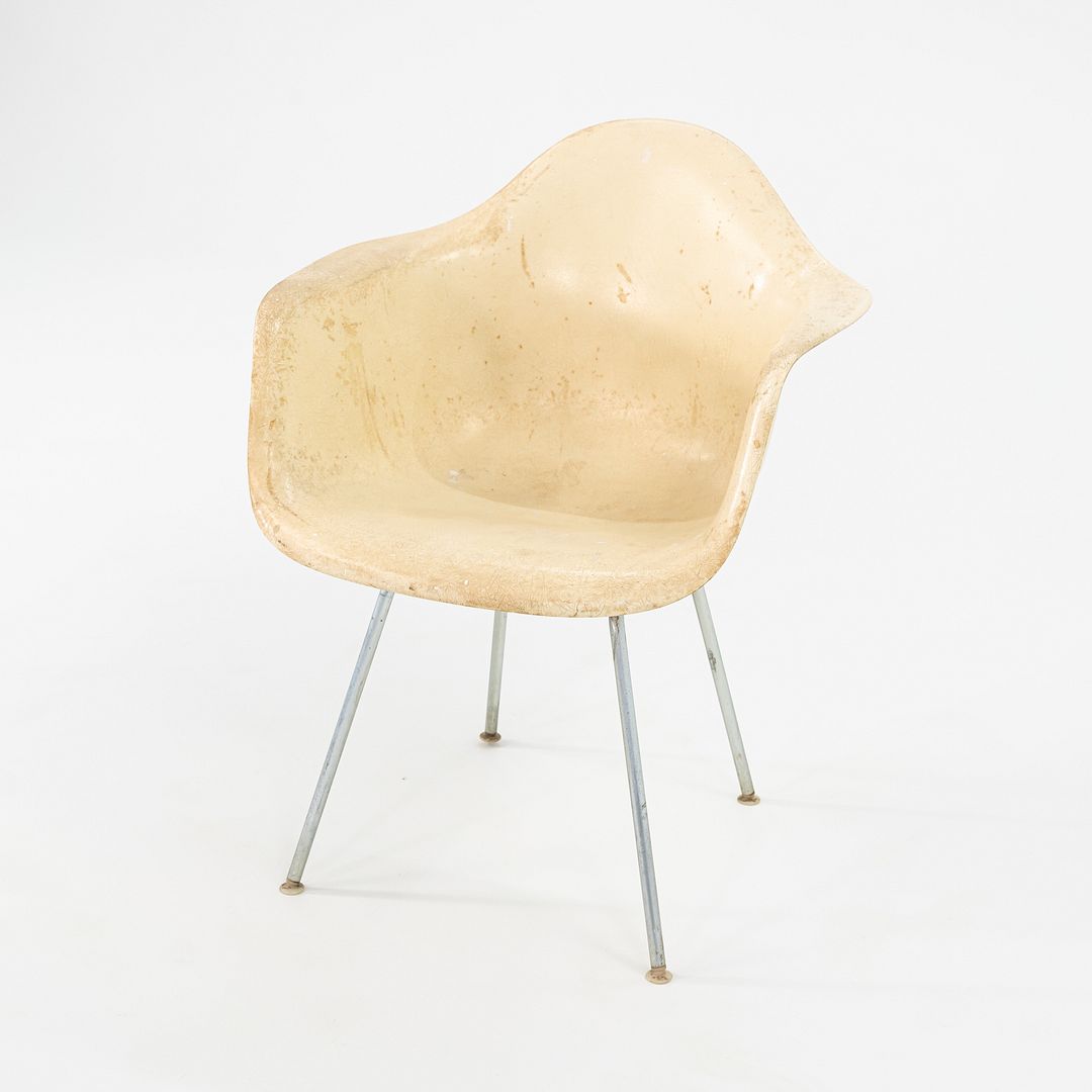 DAX Chair
