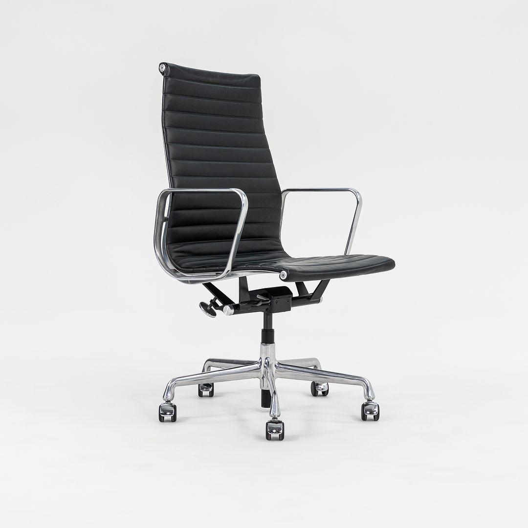 Aluminum Group Executive Desk Chair