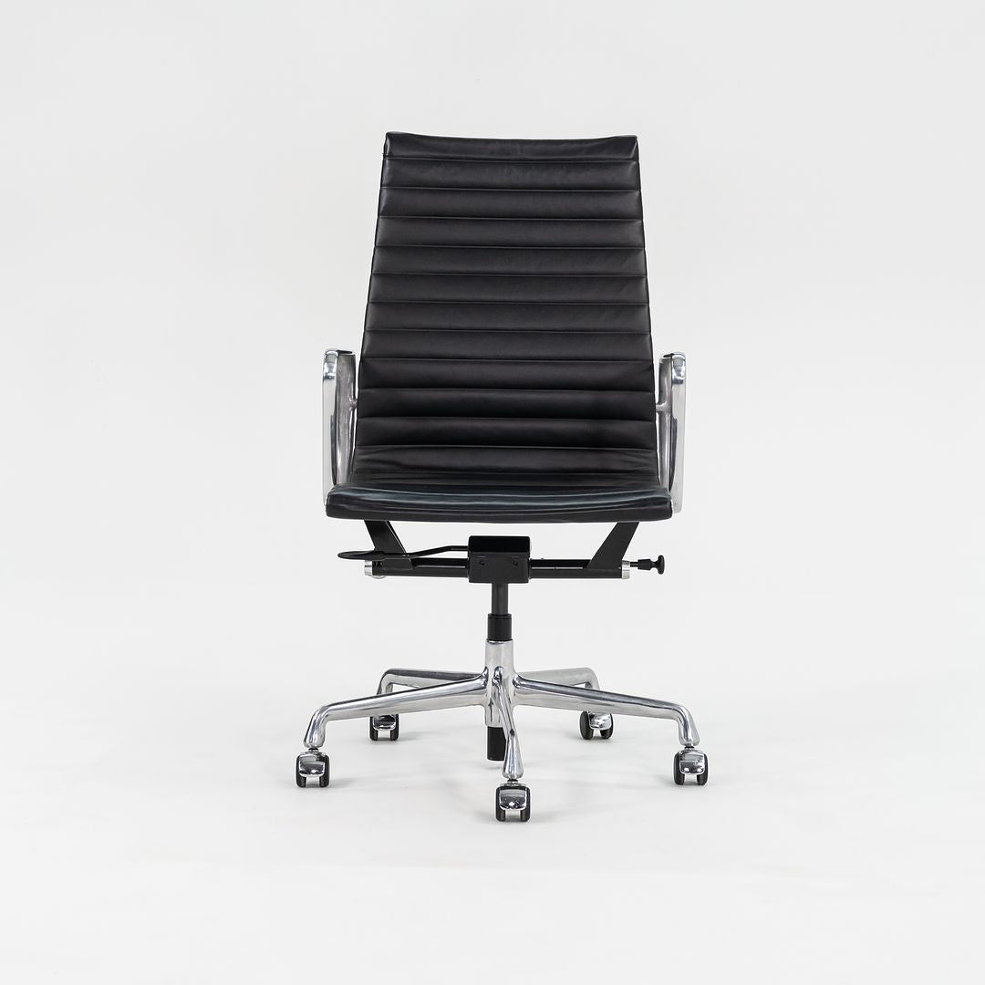 Aluminum Group Executive Desk Chair