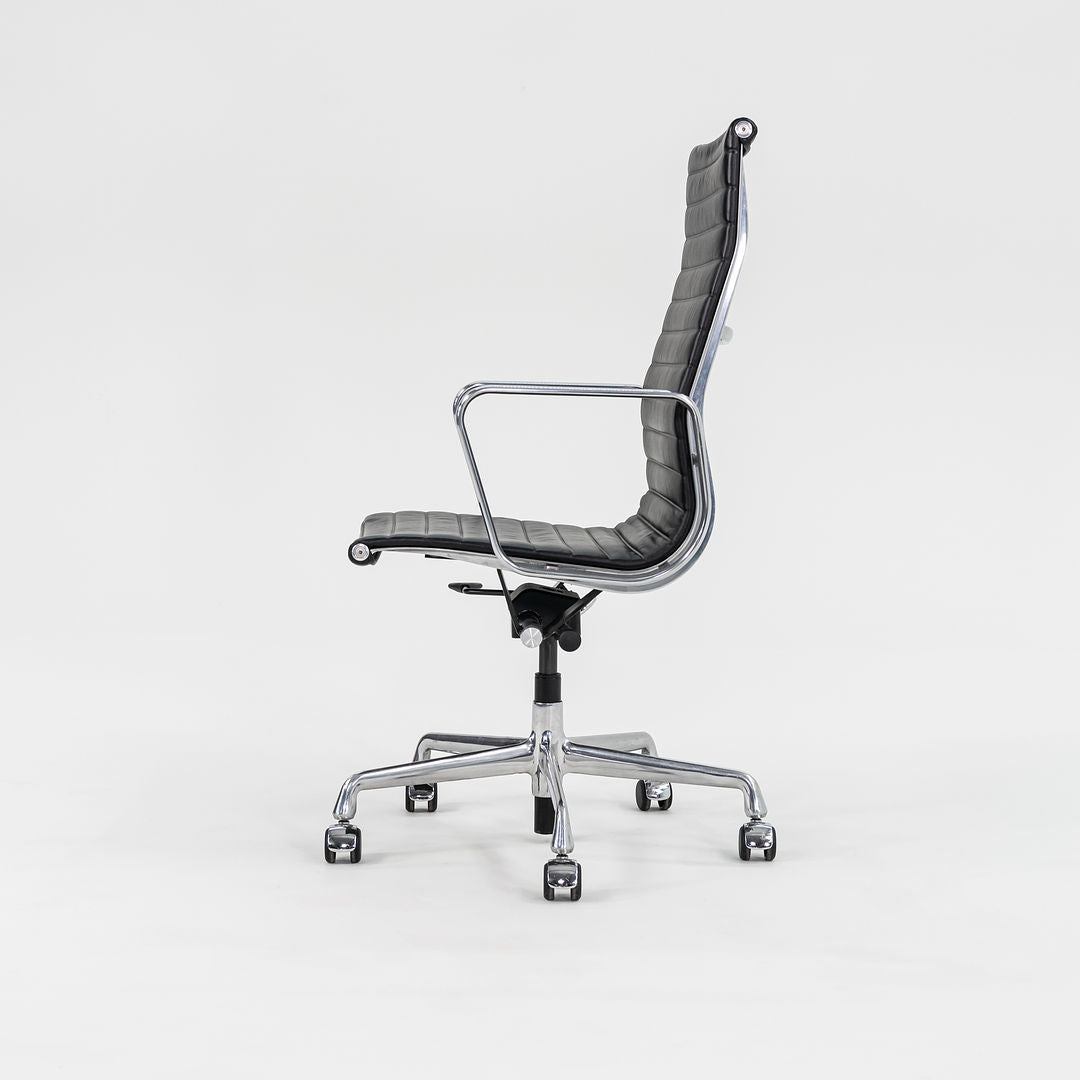 Aluminum Group Executive Desk Chair