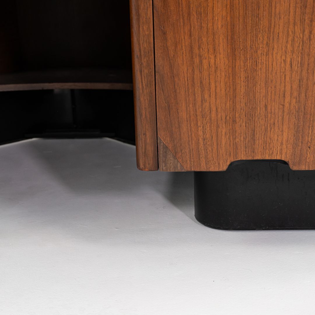 Executive Desk, Model SP1110