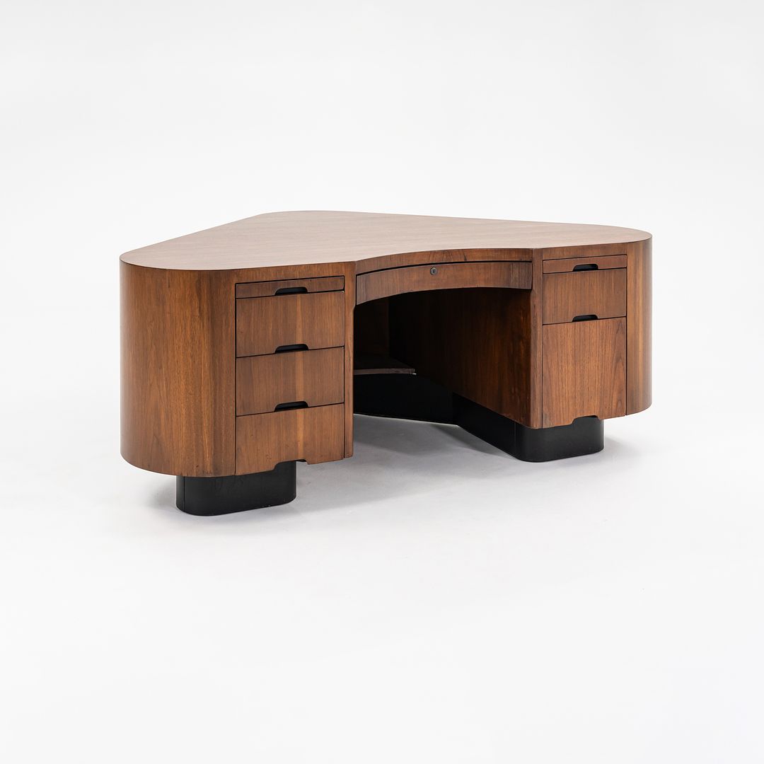 Executive Desk, Model SP1110