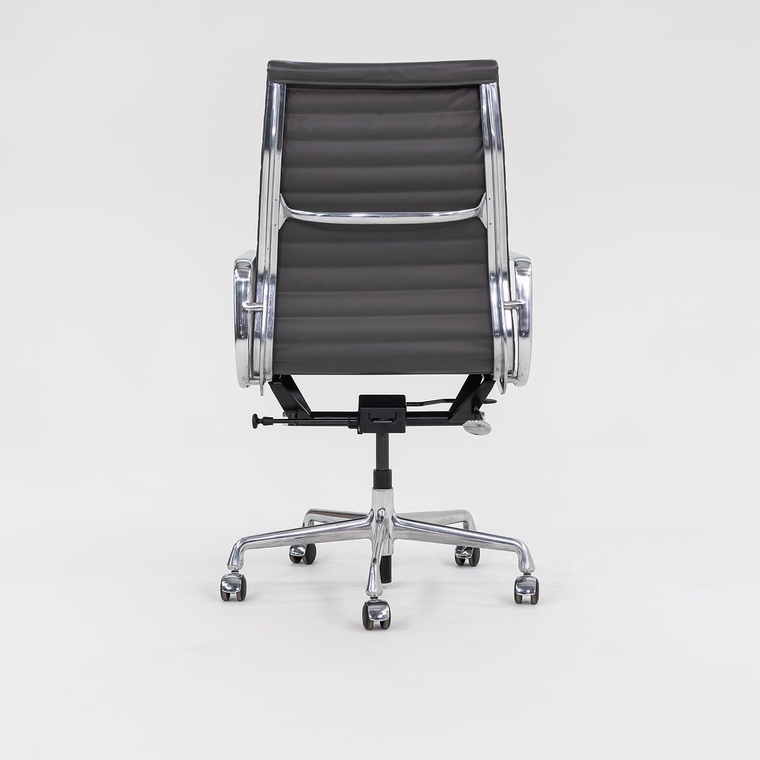 Aluminum Group Executive Desk Chair, EA337