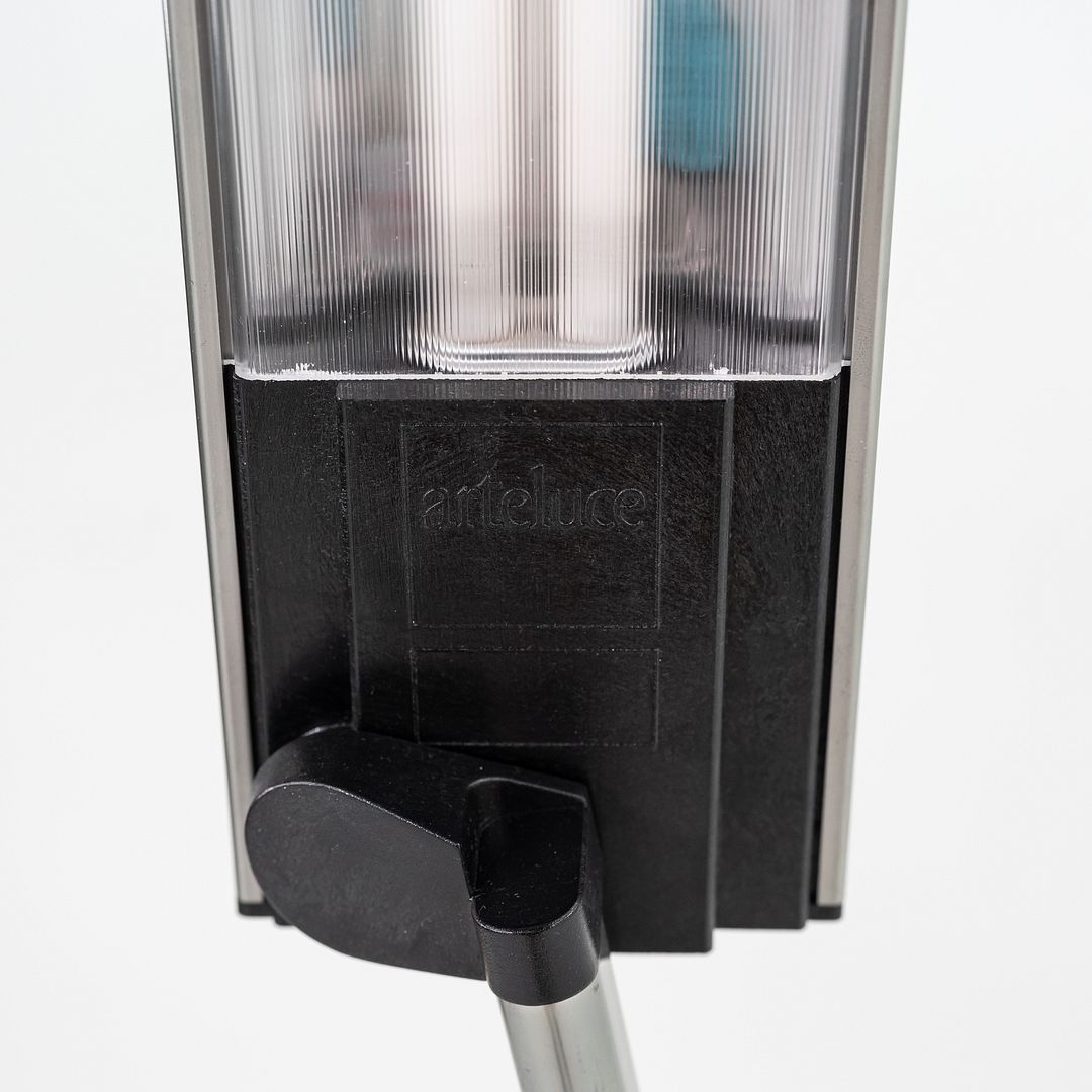 Desk 990 Lamp