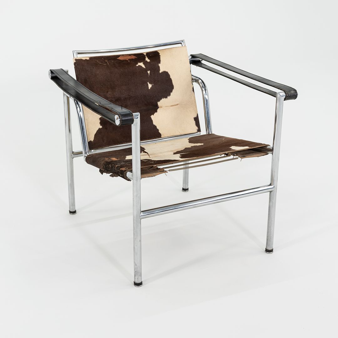 LC1 Basculant Chair