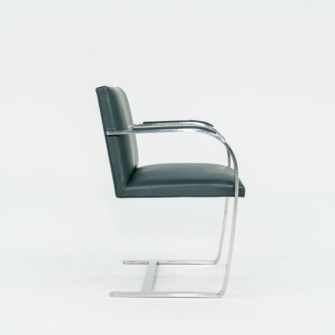 Brno Armchair, Model 255