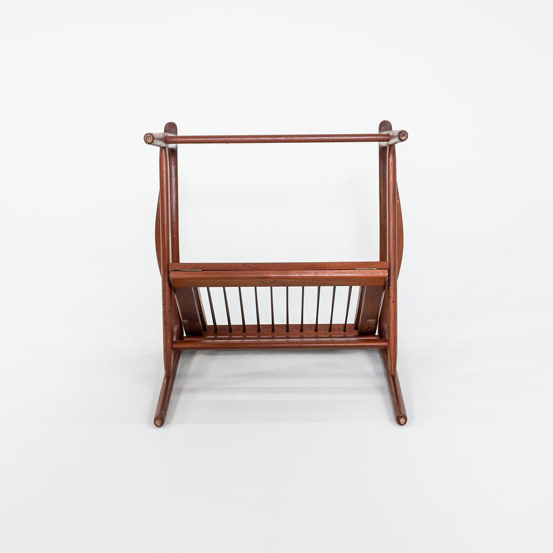 Model 563 Lounge Chair