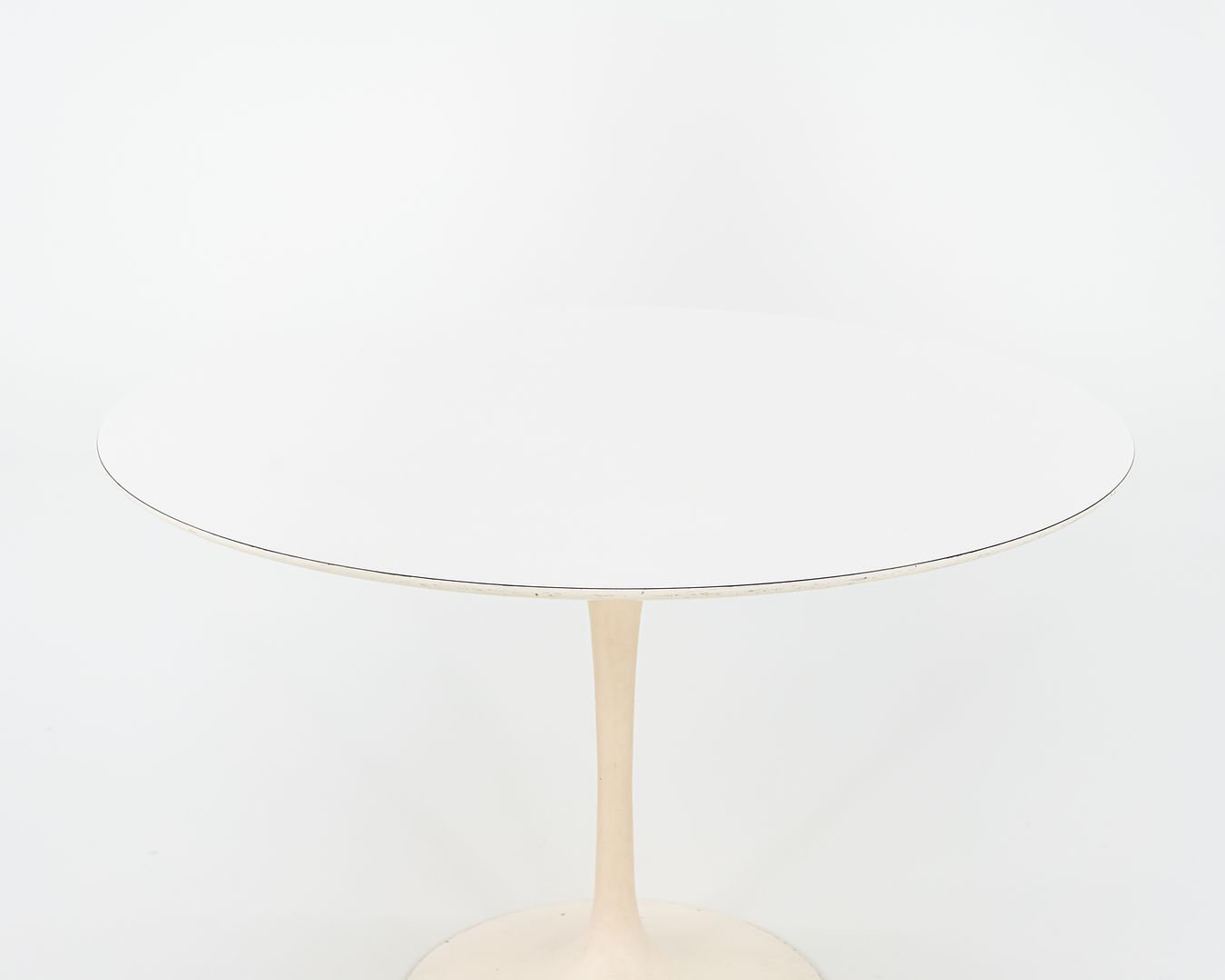Saarinen Dining Table, Model 173F