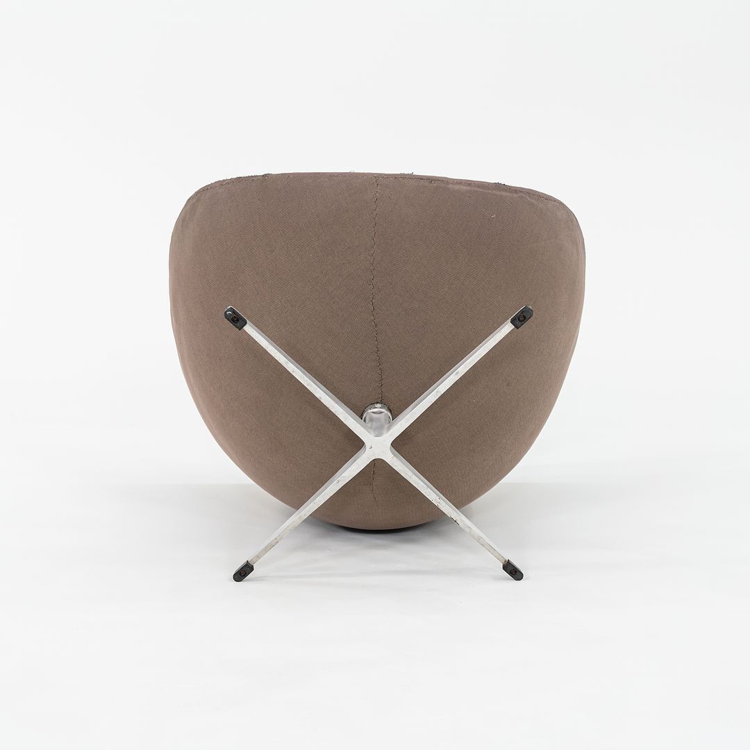 Egg Lounge Chair, Model 3316