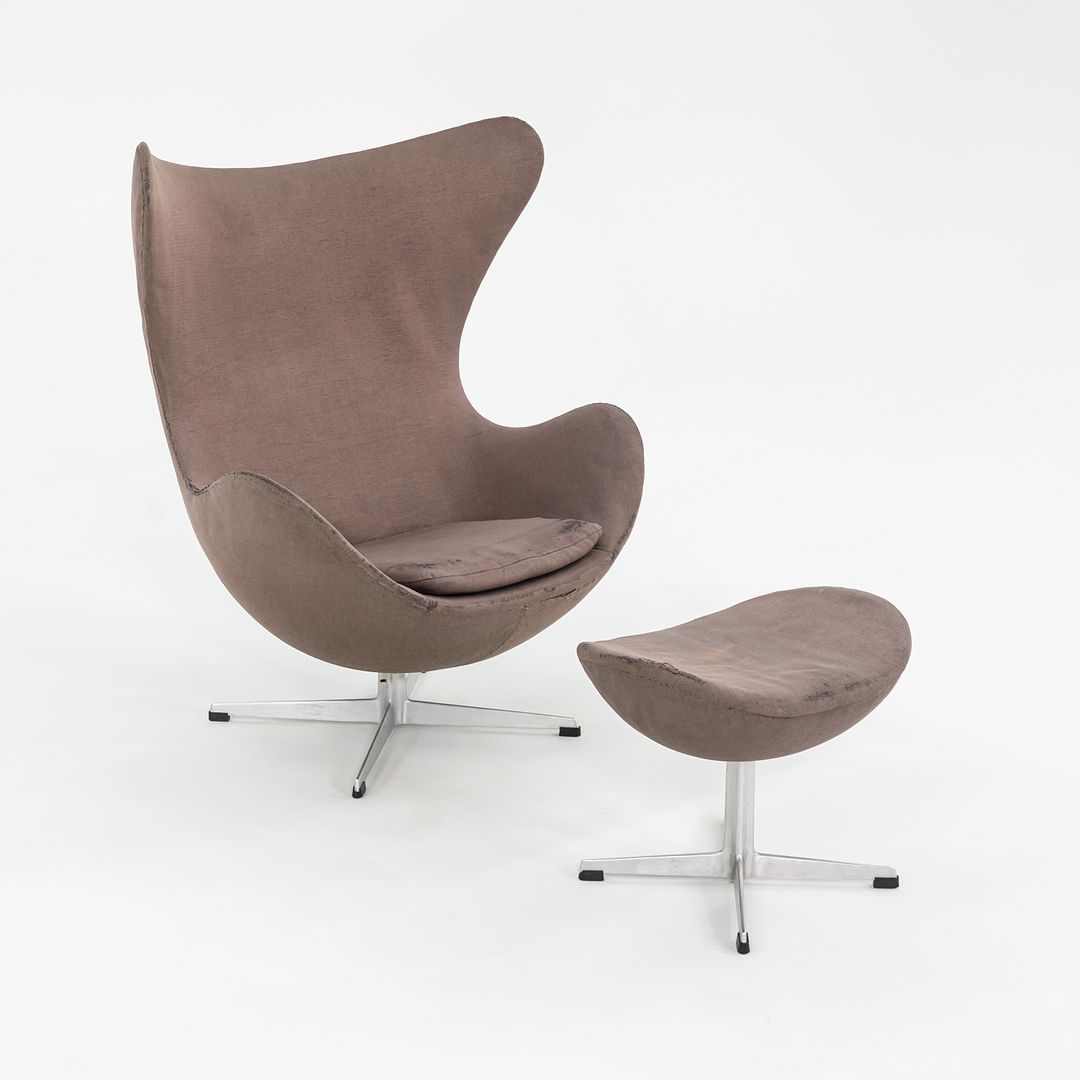 Egg Lounge Chair, Model 3316