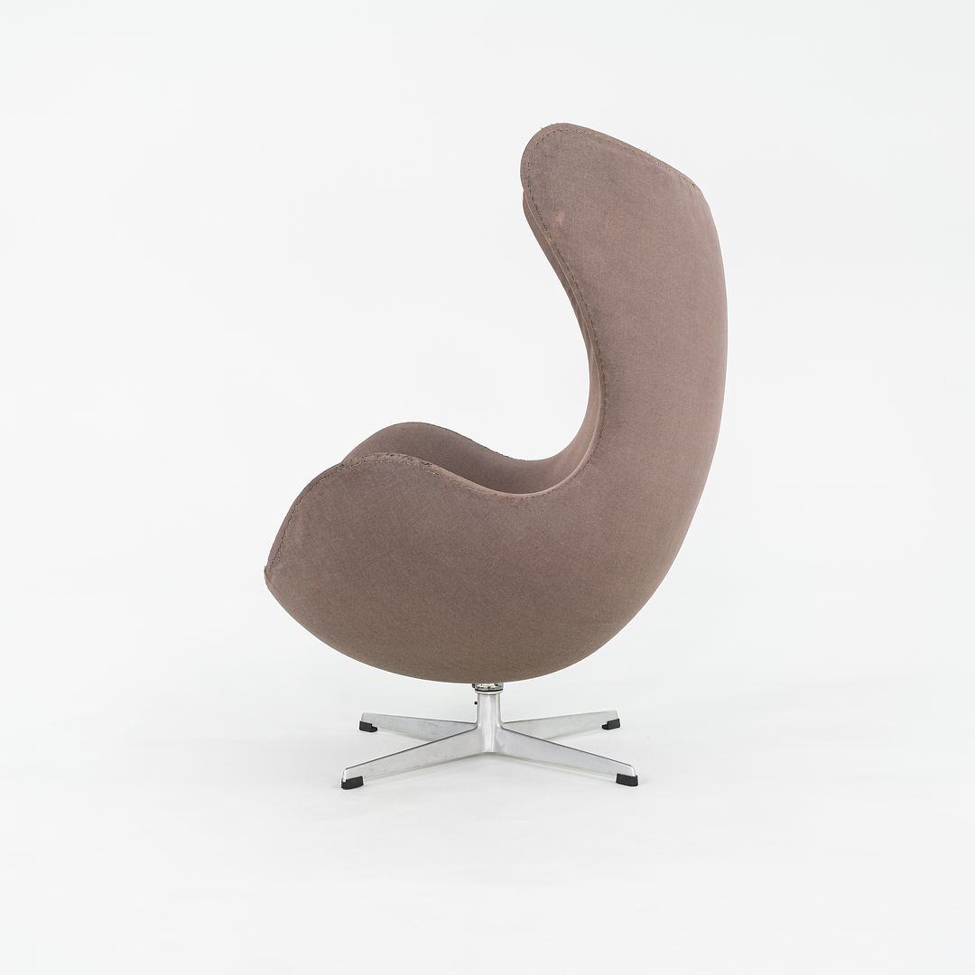 Egg Lounge Chair, Model 3316