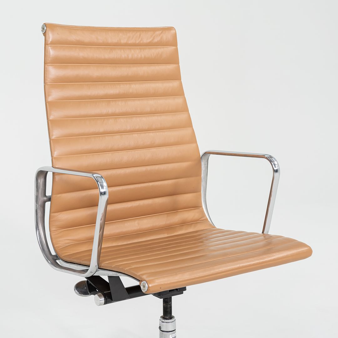 Aluminum Group Executive Chair