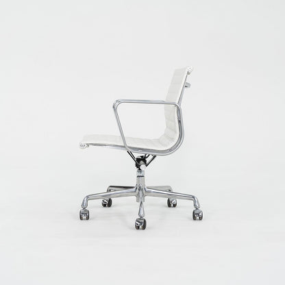 Aluminum Group Management Desk Chair, Model EA335