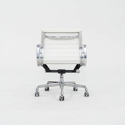 Aluminum Group Management Desk Chair, Model EA335