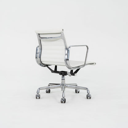 Aluminum Group Management Desk Chair, Model EA335