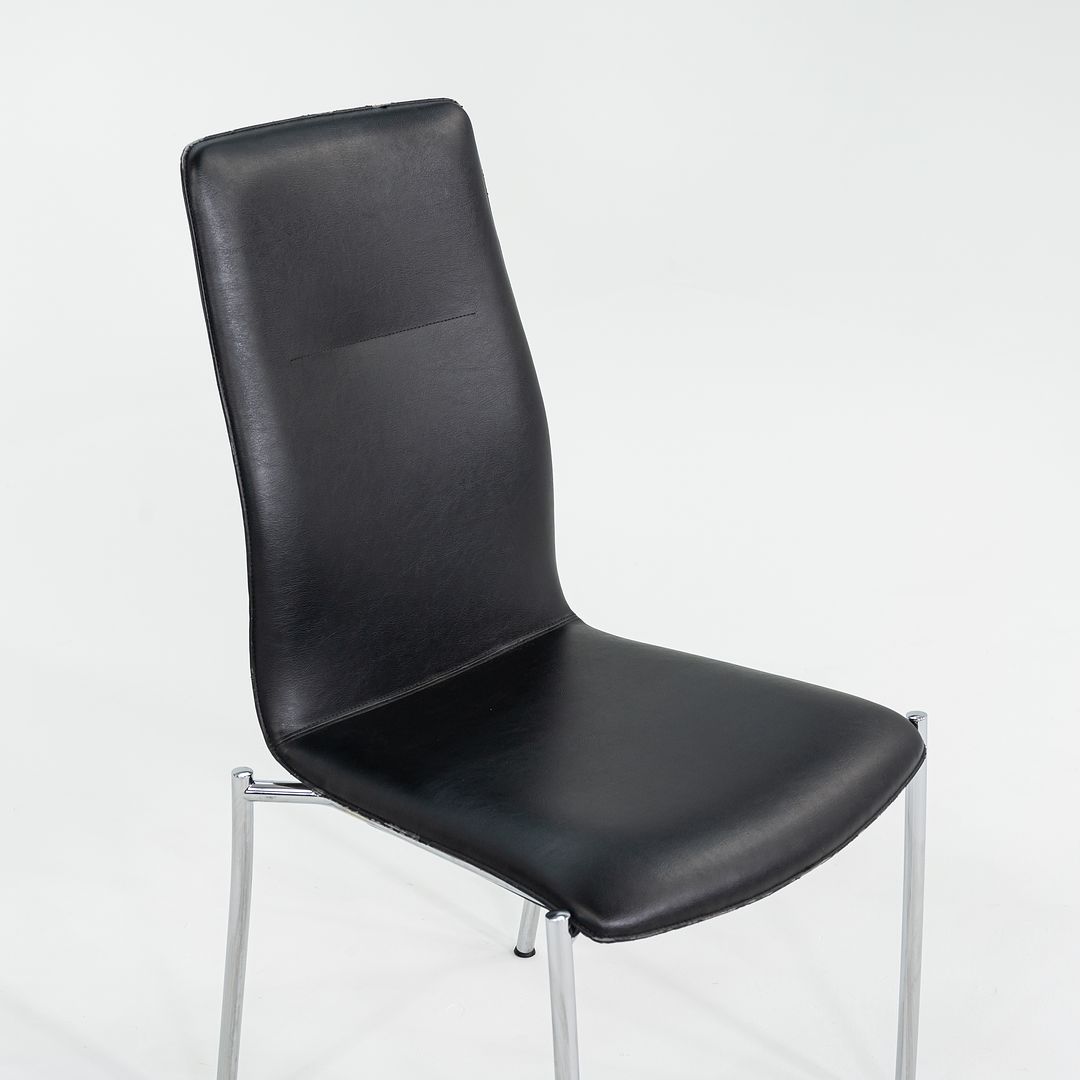 Ona Plaza Side Chair