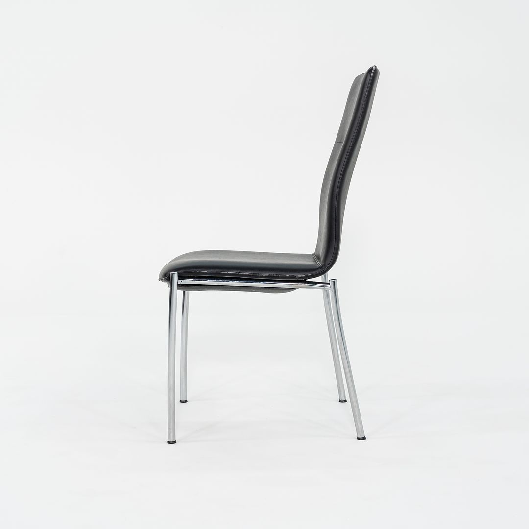Ona Plaza Side Chair