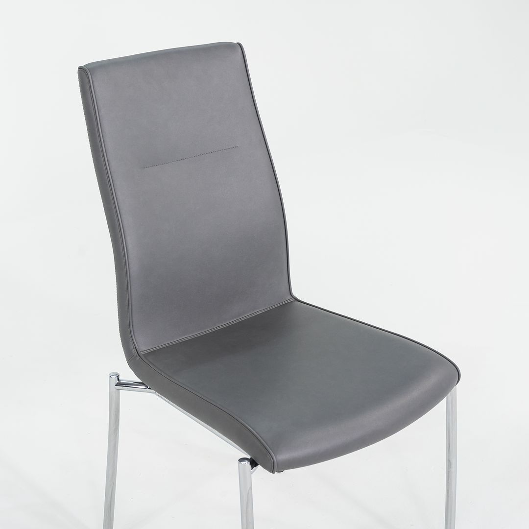 Ona Plaza Chair