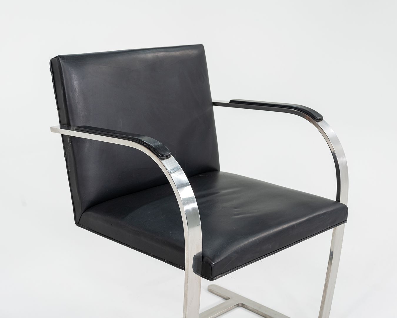 Brno Chair, Model MR50