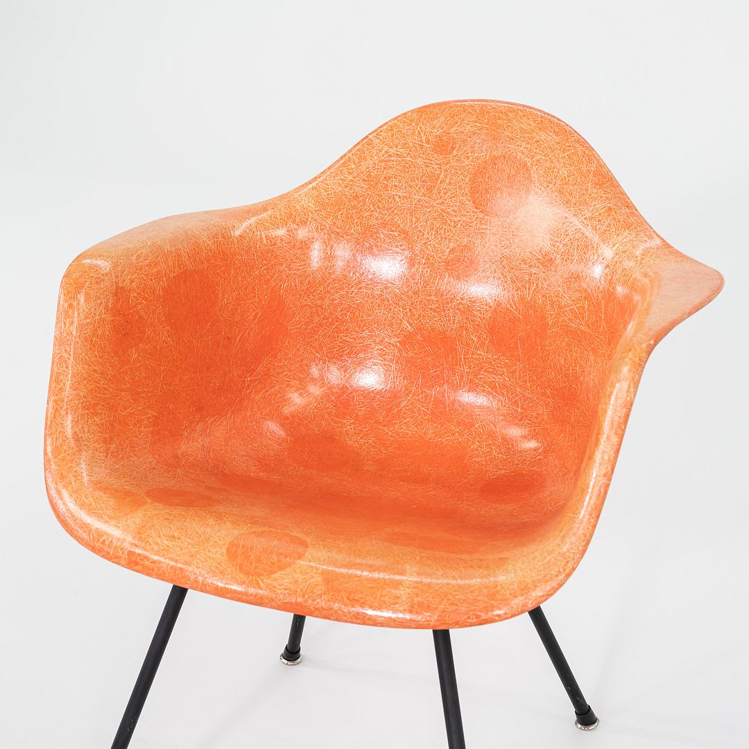 MAX chair