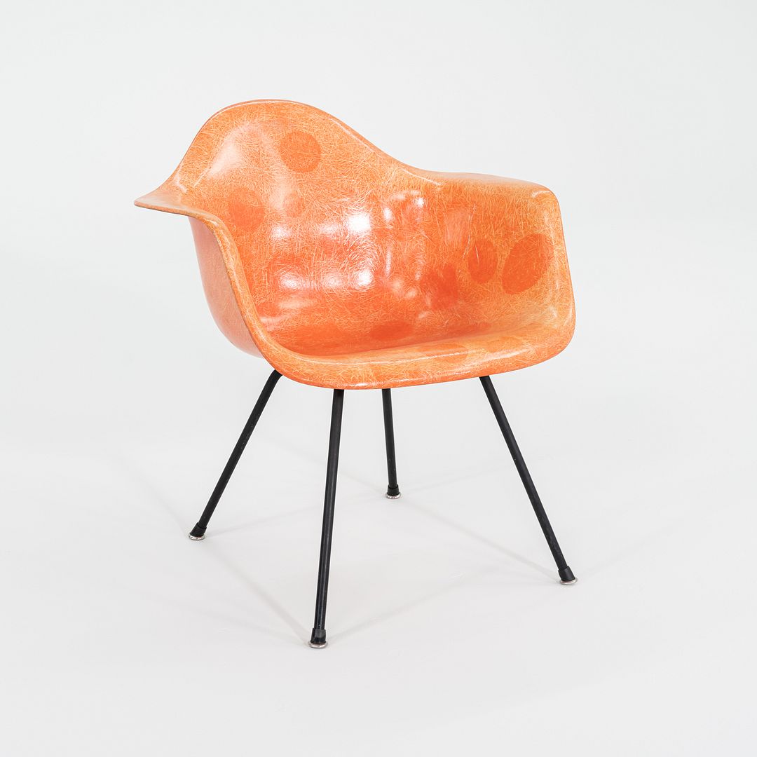 MAX chair