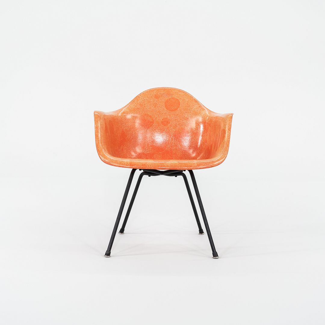 MAX chair