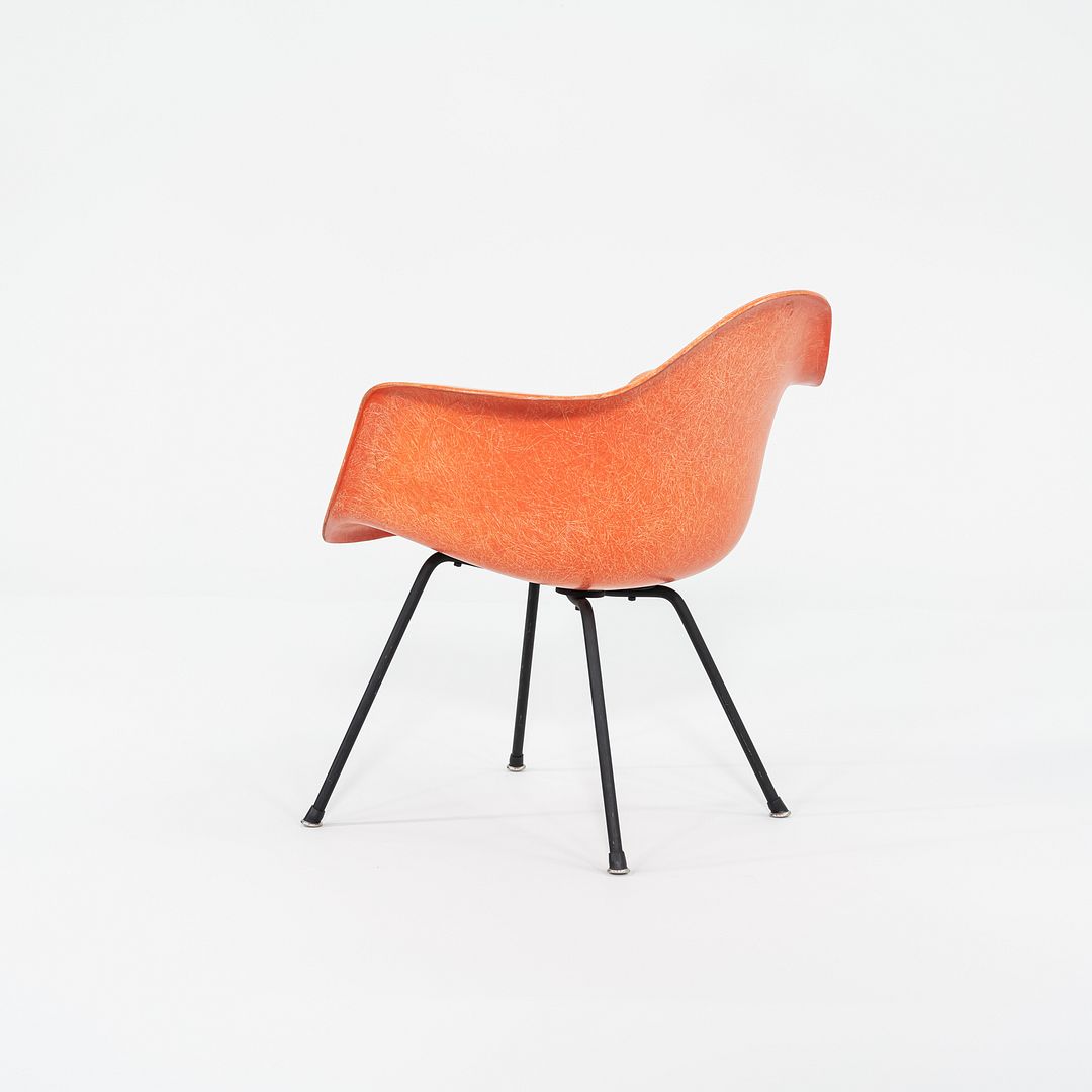 MAX chair