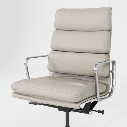 Soft Pad Executive Chair, model EA437