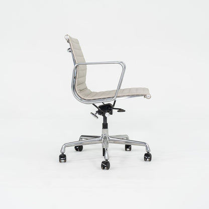 Aluminum Group Management Desk Chair, Model EA335