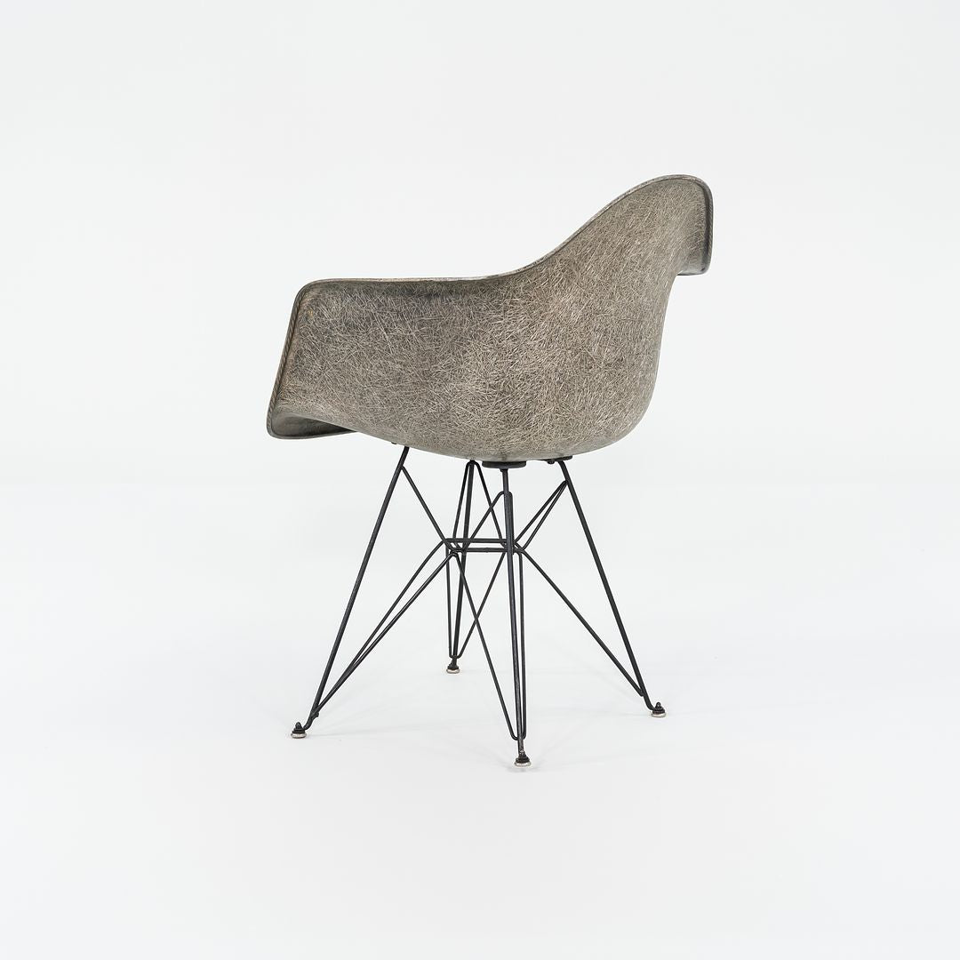 DAR Armchair