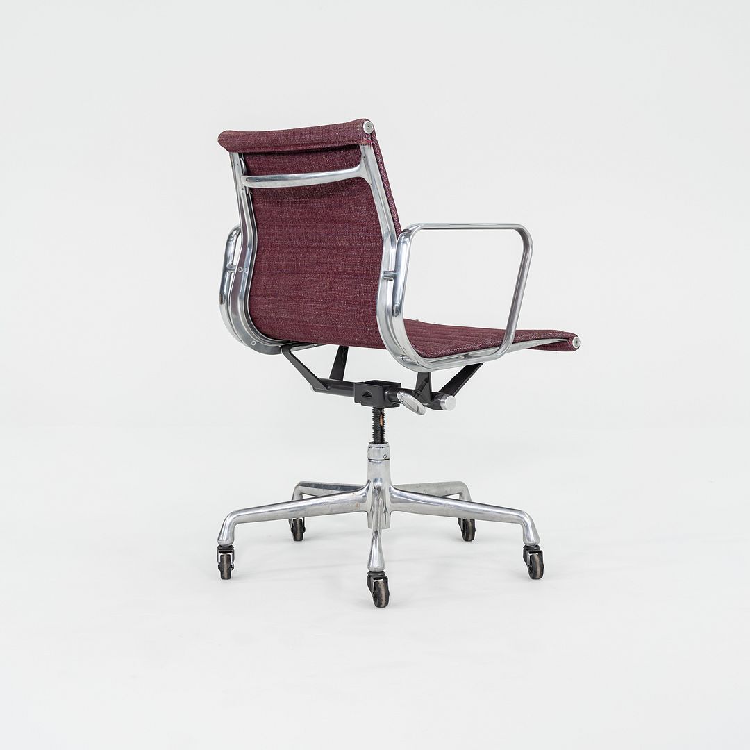 Aluminum Group Management Desk Chair, Model EA335
