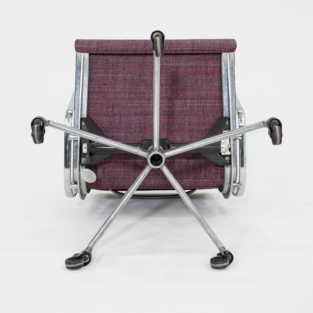 Aluminum Group Management Desk Chair, Model EA335