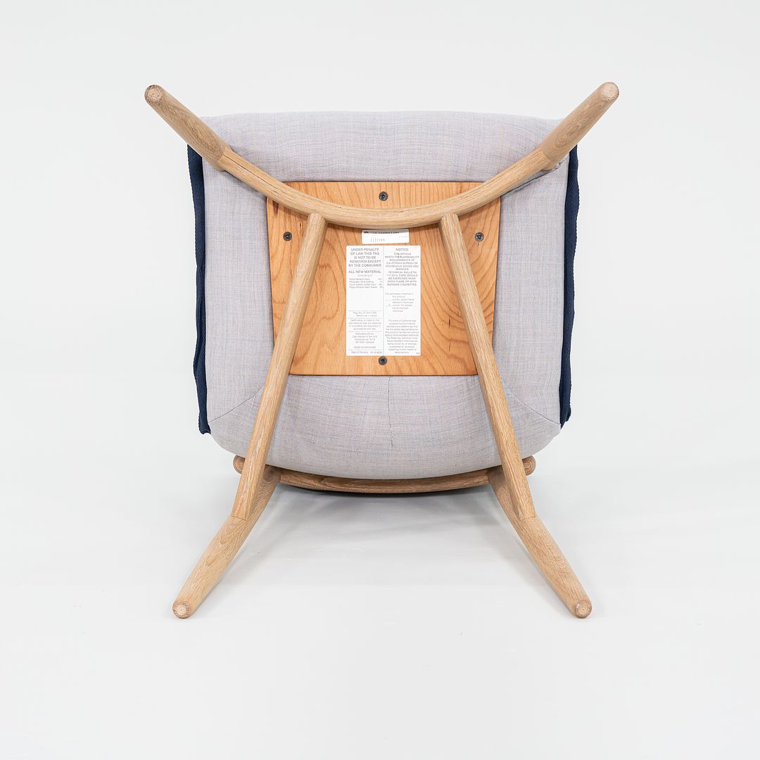 EOO4 Embrace Dining Chair Set