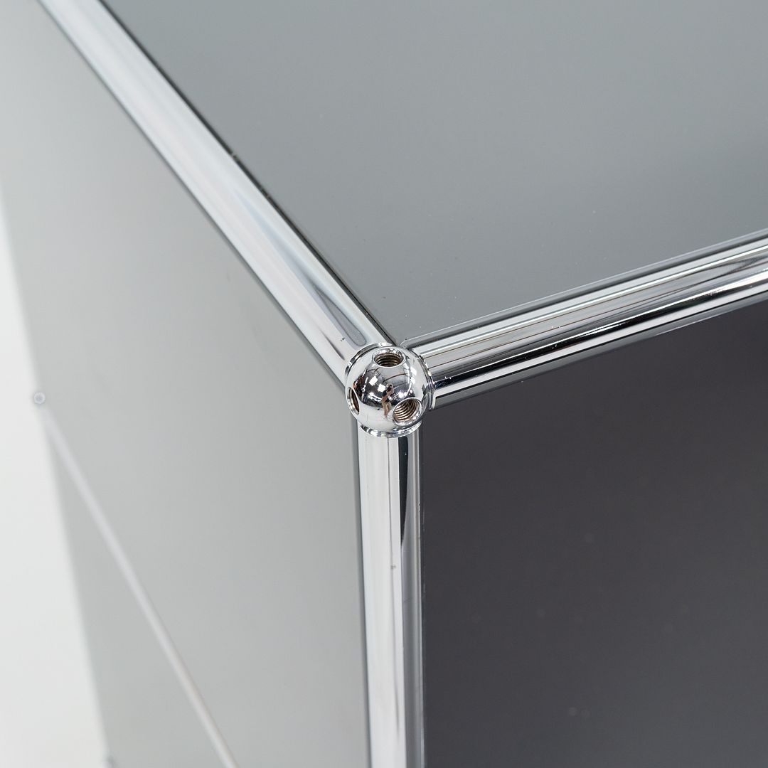 USM Haller 2x2 Credenza
