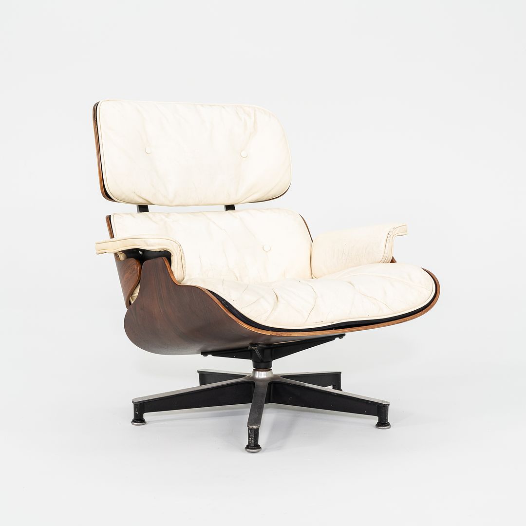 670 and 671 Lounge Chair and Ottoman