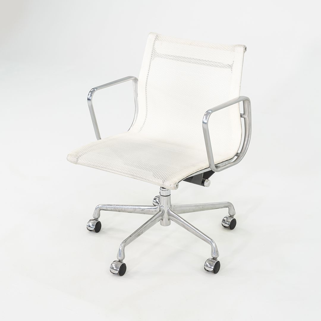 Eames Aluminum Group Management Chair