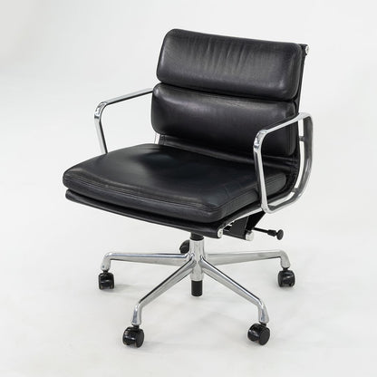 Soft Pad Management Chair, EA435