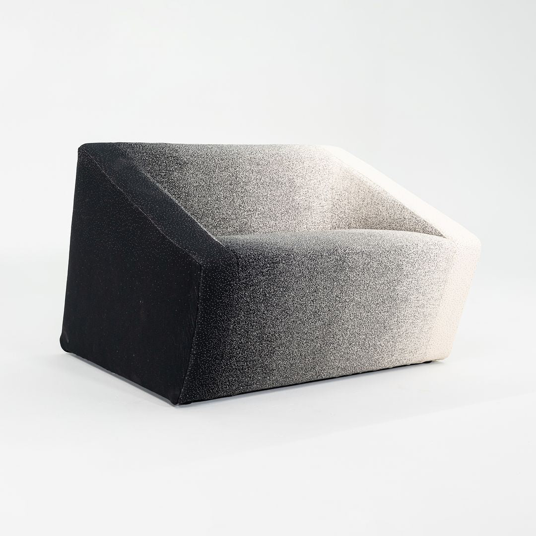 Blur Lounge Chair