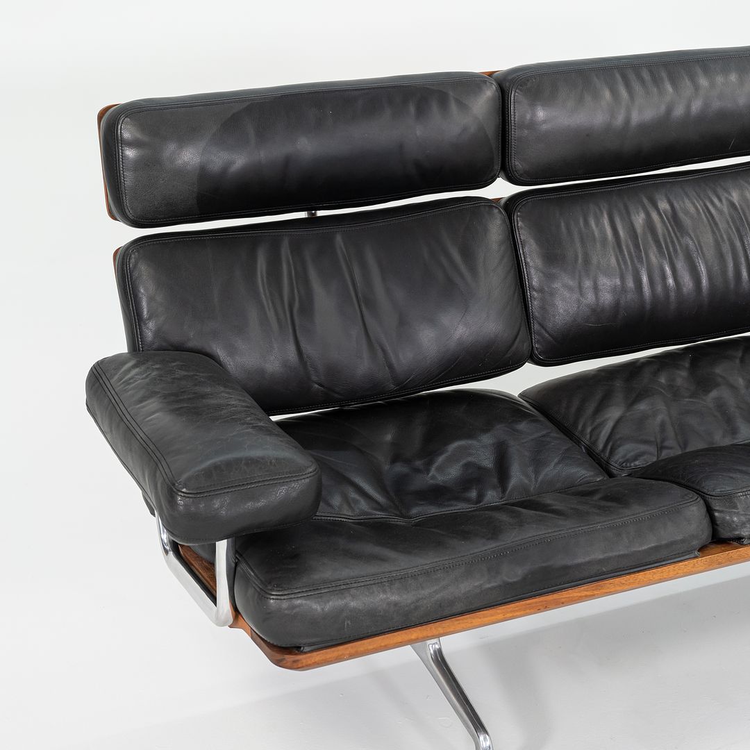 ES 108 Sofa