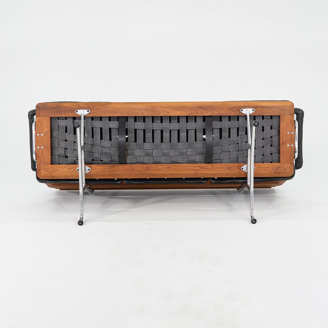 ES 108 Sofa