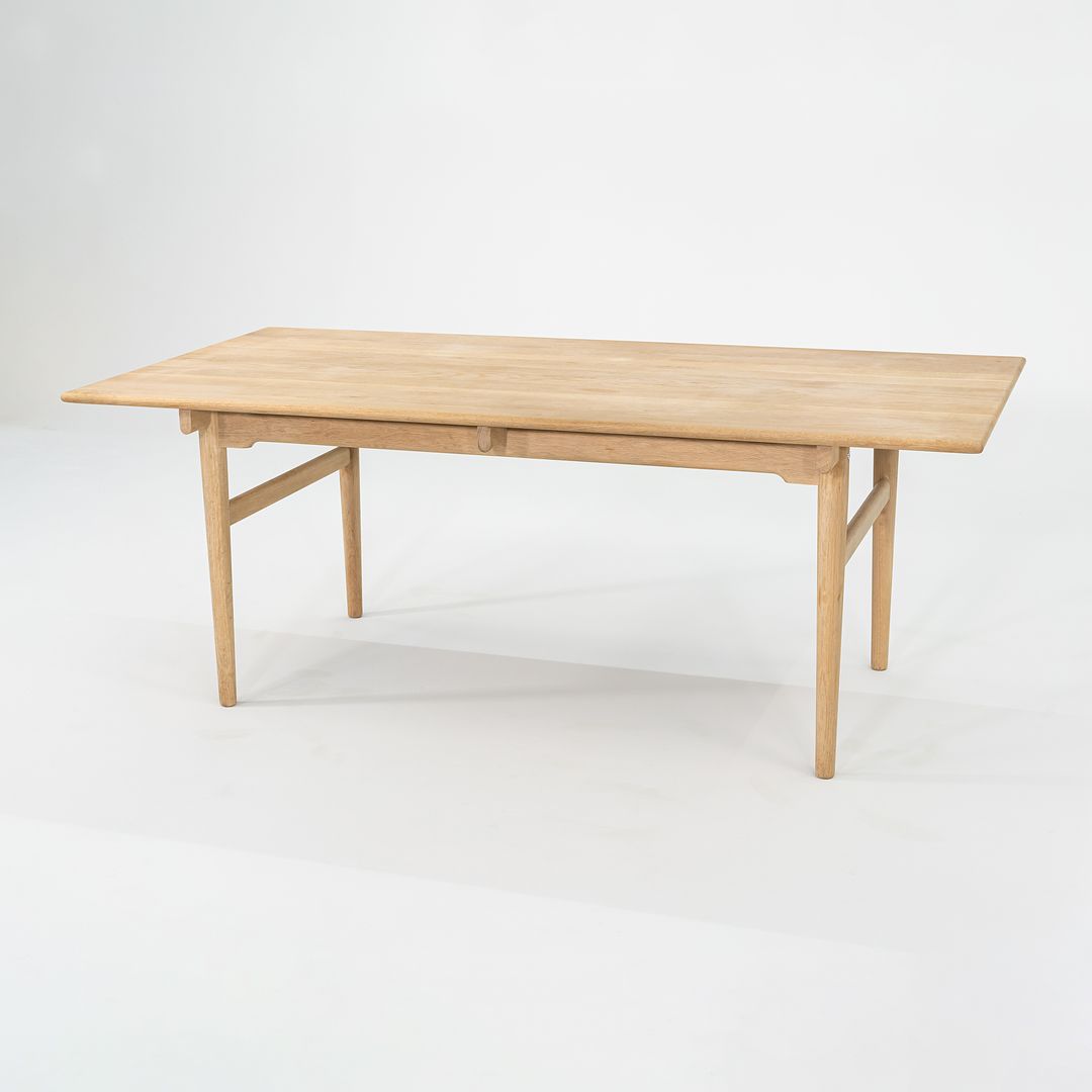 CH327 Dining Table